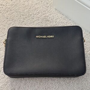 Michael Kors Jet Set Large Saffiano Leather Crossbody Bag